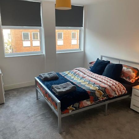 #0202 One Bedroom Serviced Apartment-Free Parking ดาร์บี ภายนอก รูปภาพ