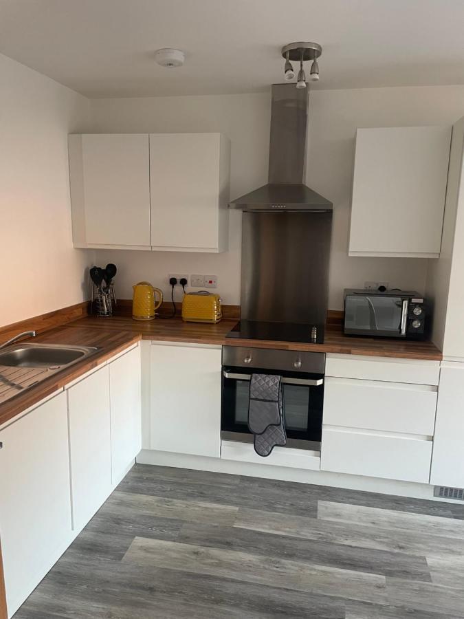 #0202 One Bedroom Serviced Apartment-Free Parking ดาร์บี ภายนอก รูปภาพ