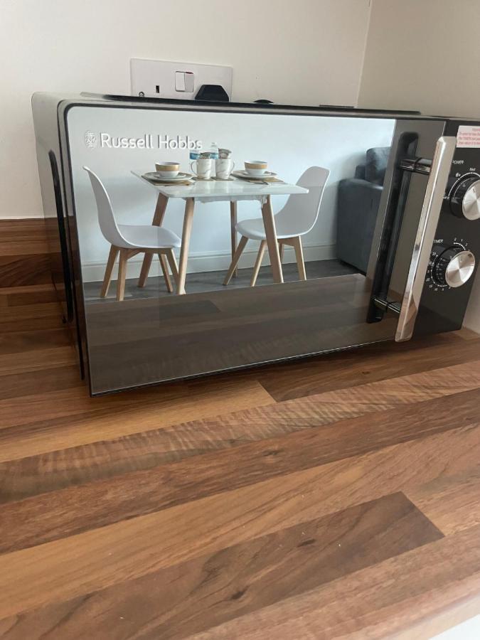 #0202 One Bedroom Serviced Apartment-Free Parking ดาร์บี ภายนอก รูปภาพ